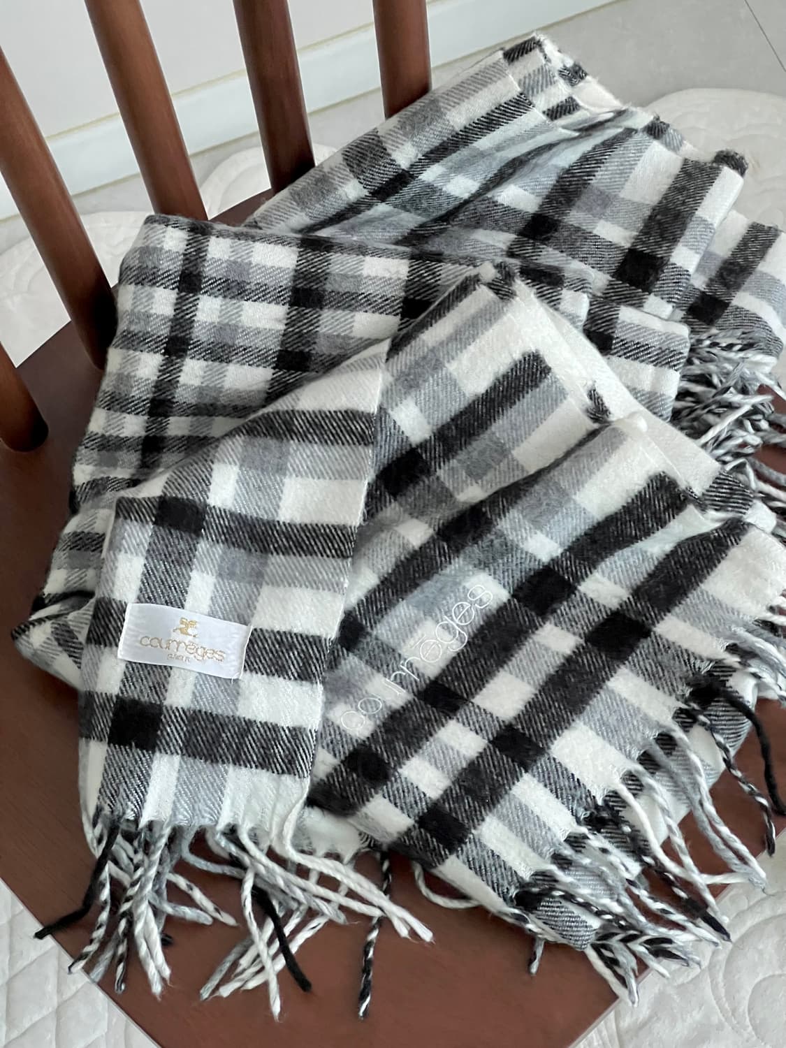 큐레쥬 울 담요 블랭킷 스톨 / 블랙 화이트 체크 꾸레쥬 상품이미지1
