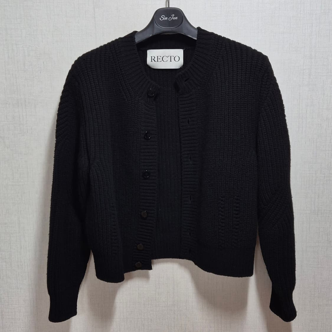 렉토 청키 울 블랙 가디건 상품이미지1