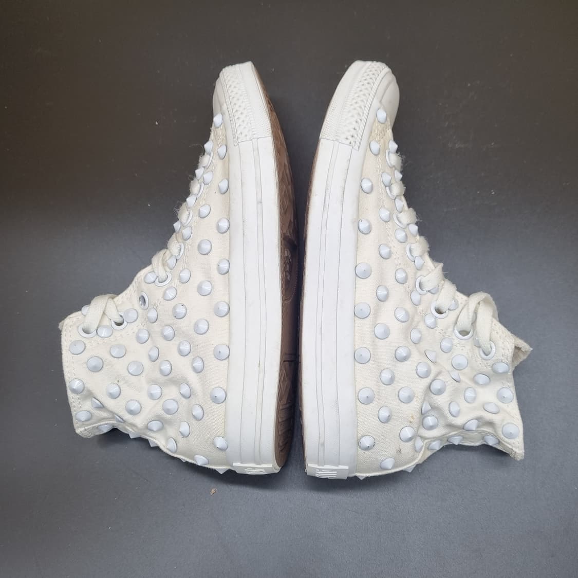 컨버스 스터드징 커스텀 화이트 하이탑250 상품이미지5