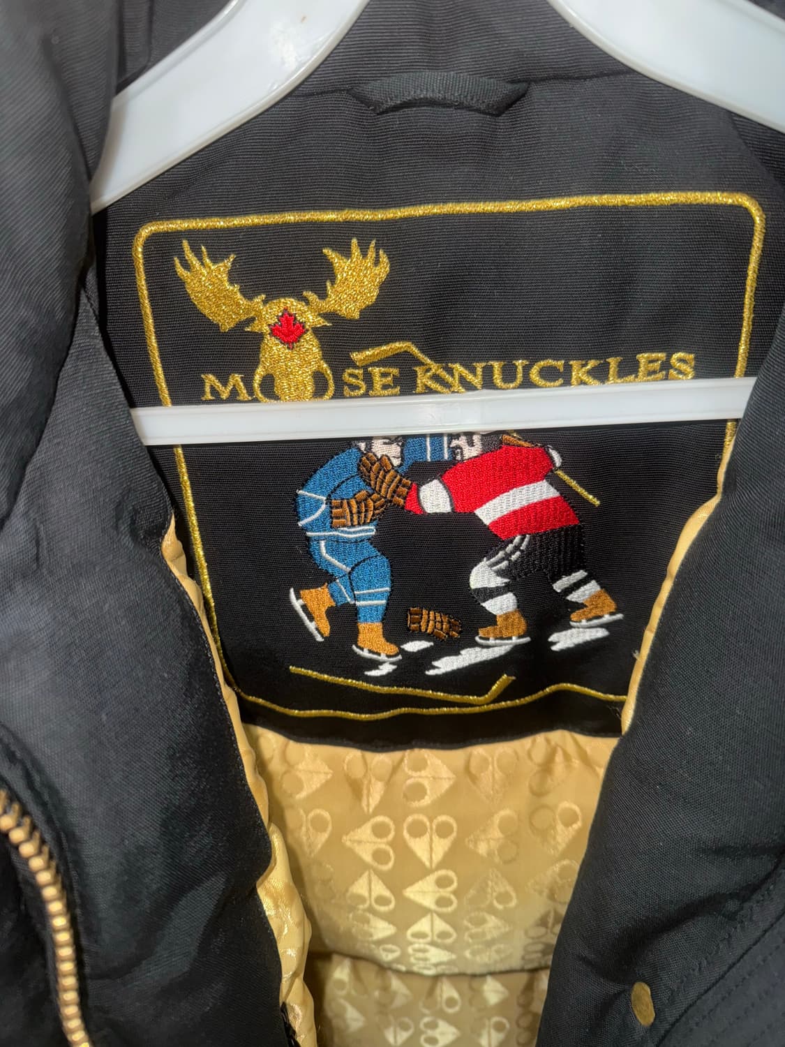 55 정품 무스너클 그랜드 메티스 롱 패딩 블랙골드 팝니다 상품이미지2