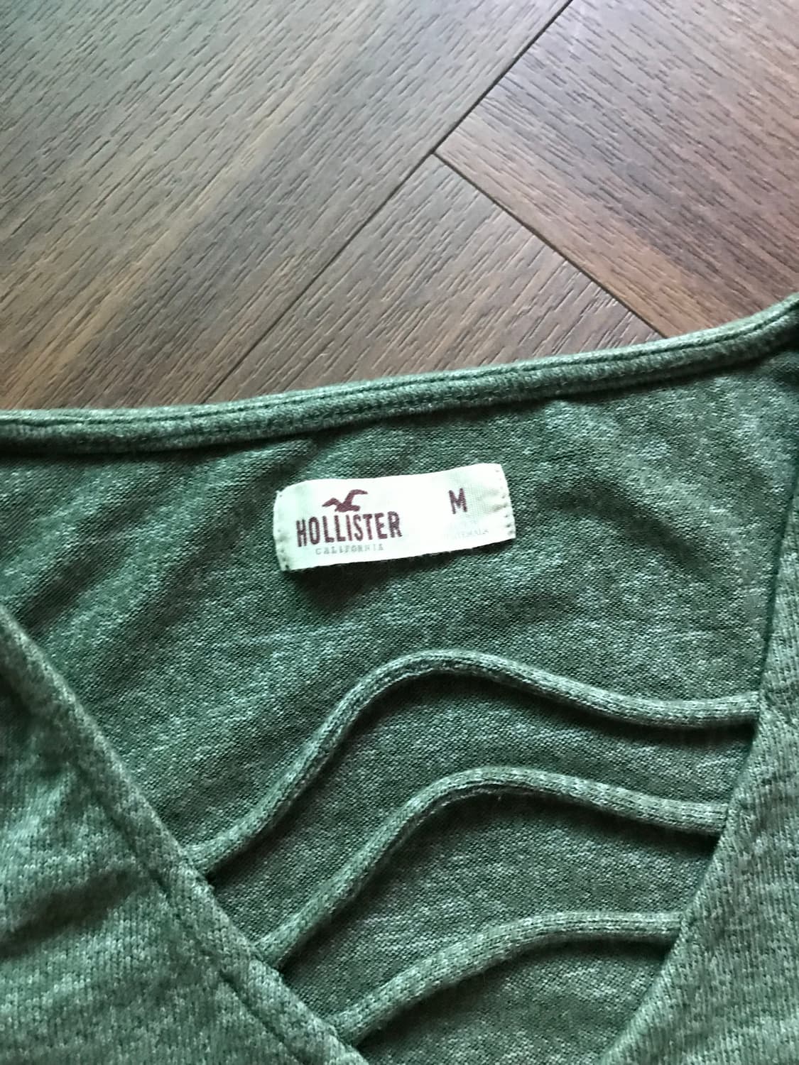 홀리스터 카키 브이넥 긴팔티 상품이미지6