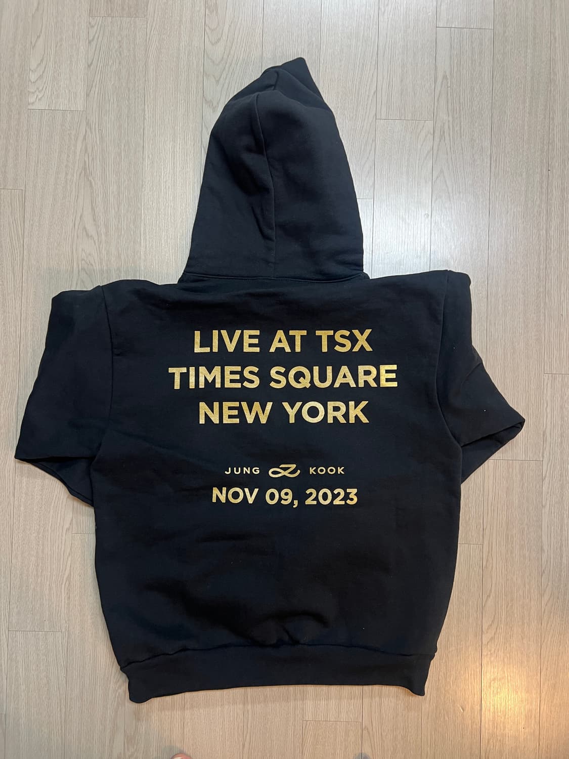 BTS 정국 후드티(TSX LIVE Edition)GOLDEN 사이즈m 상품이미지2