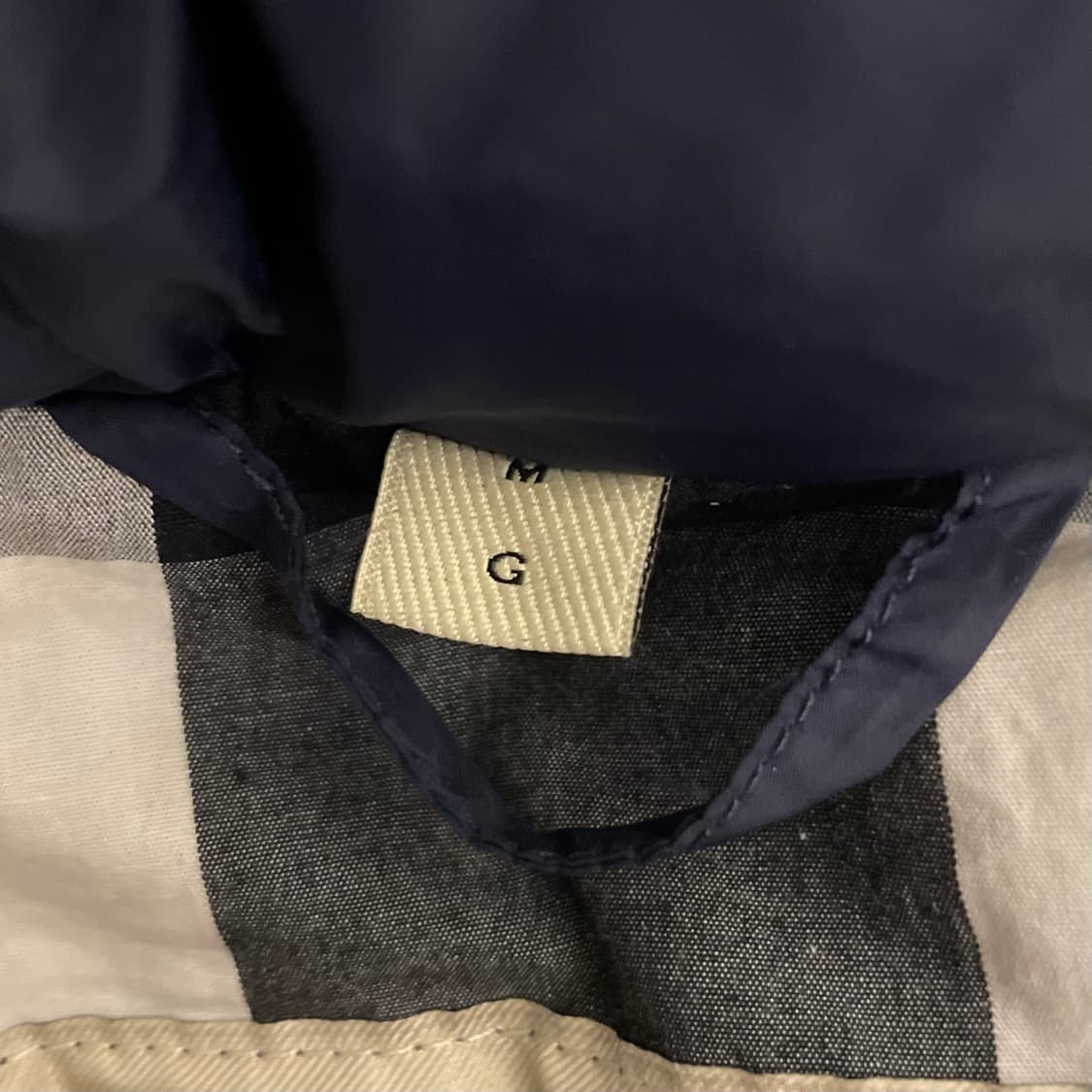 버버리 네이비 구스다운 후디 경량 패딩   상품이미지7