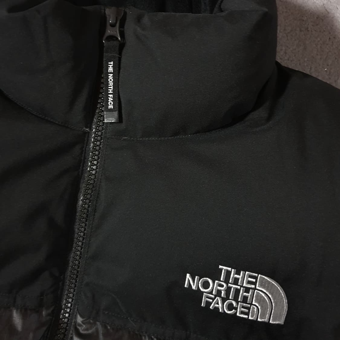 S 90 노스페이스 화이트라벨 노벨티 눕시 패딩 블랙 상품이미지4