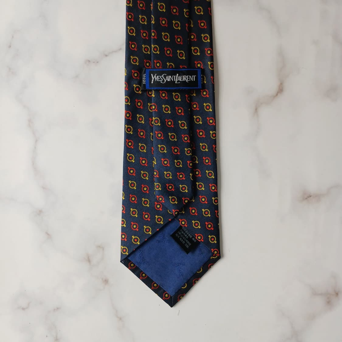 입생로랑 실크 네이비 로고 패턴 넥타이 9.8cm A등급 G29 상품이미지6