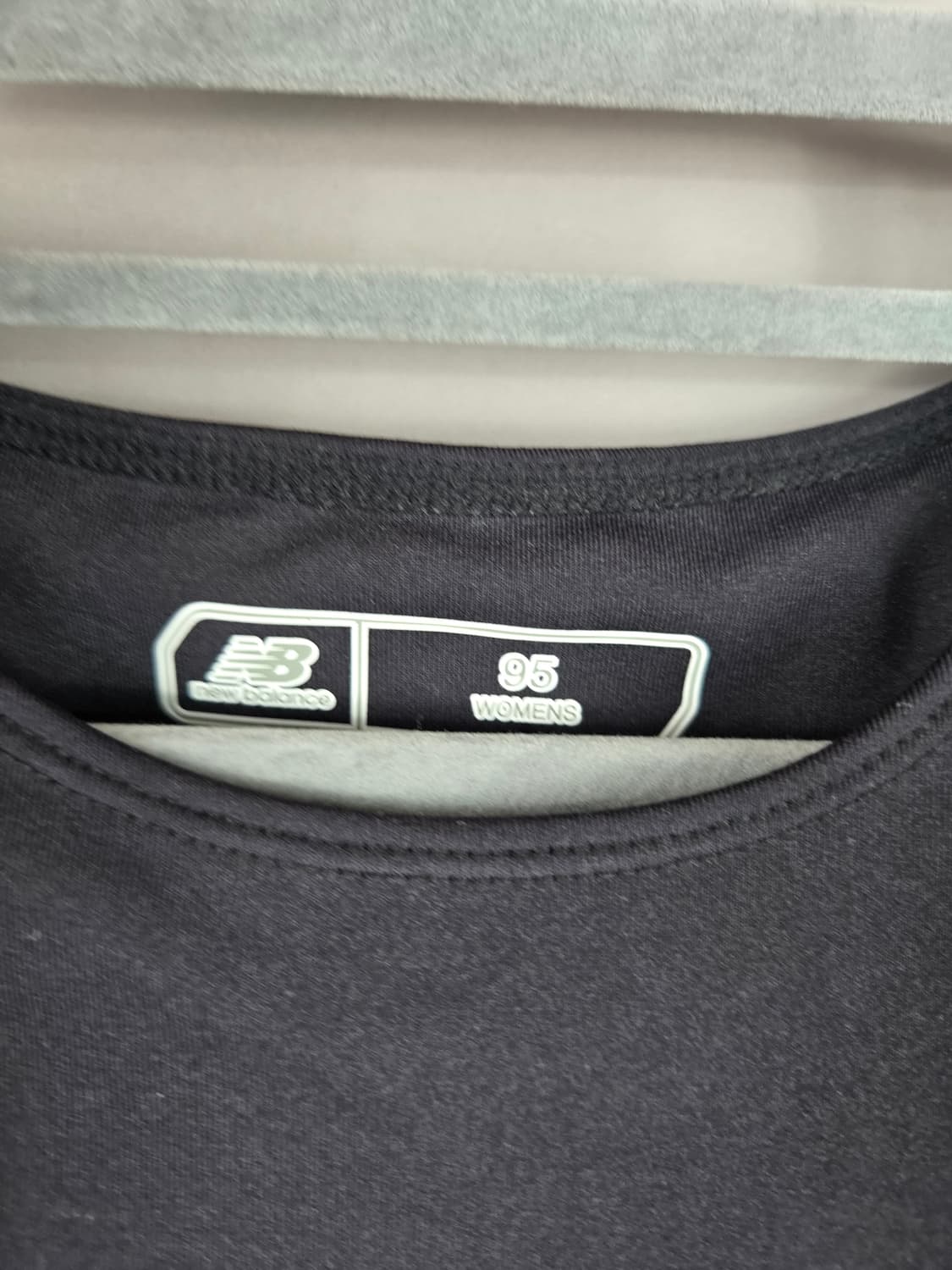 [무료배송]뉴발란스 95 여성 브라 내장 크롭탑 브라탑 민소매 블랙 상품이미지6