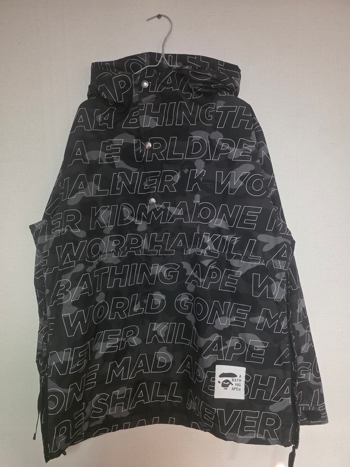 [XL] 베이프 레터링 블랙카모 아노락 자켓 상품이미지1