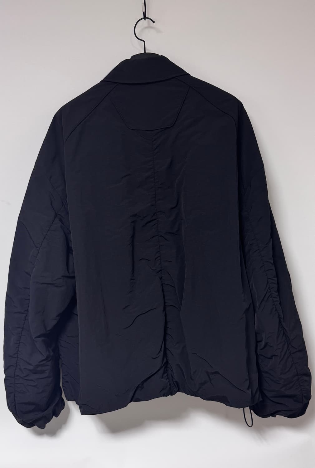 준지/24fw 패디드 자켓 블랙 /50 상품이미지3