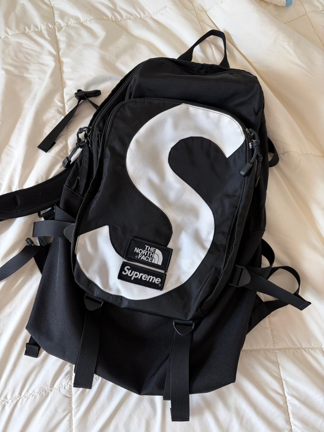 슈프림 x 노스페이스 S로고 익스페디션 백팩 블랙 상품이미지2