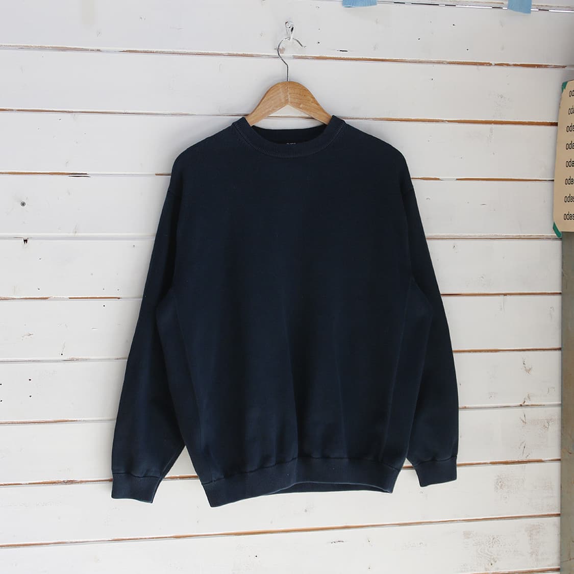 (착용컷) SHIPS 코튼 맨투맨 (남성용 100) 상품이미지1