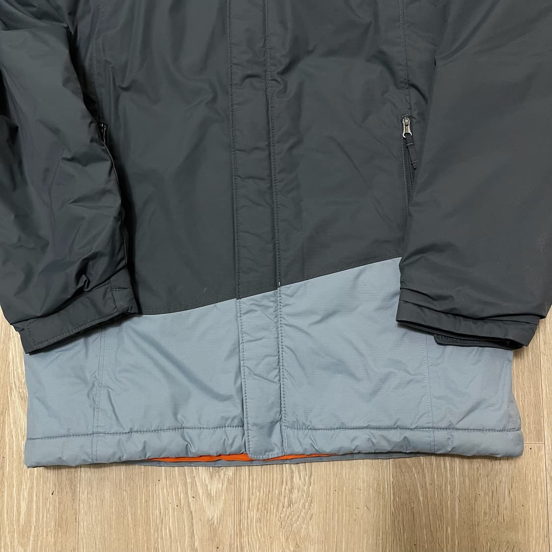 컬럼비아 키즈 배색 후드 바람막이 점퍼 [그레이] L/14-16 상품이미지3