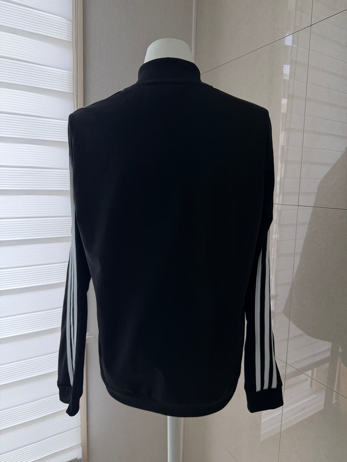 아디다스 블랙 삼선 트레이닝 상의 L 상품이미지3