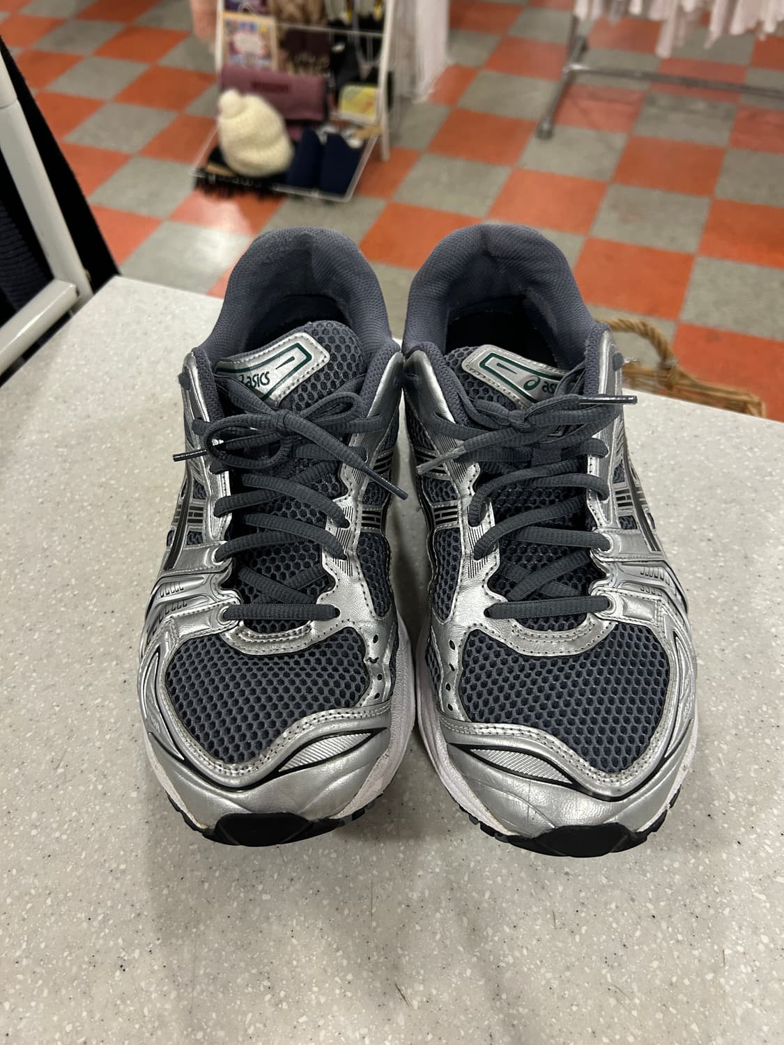 아식스 신발 상품이미지1