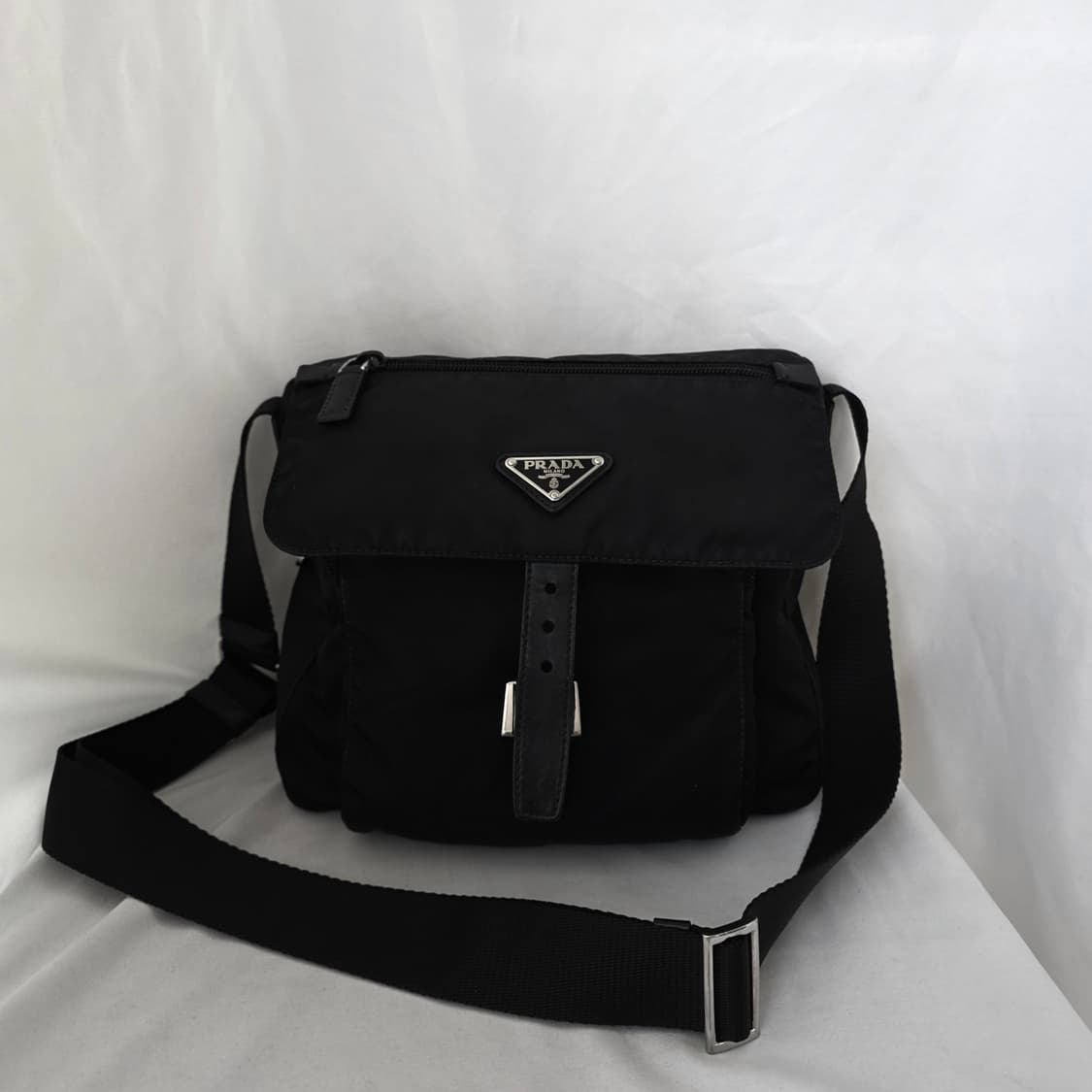 [정품 PRADA] 프라다 포코노 나일론 크로스백 주우재백 남녀공용 상품이미지1