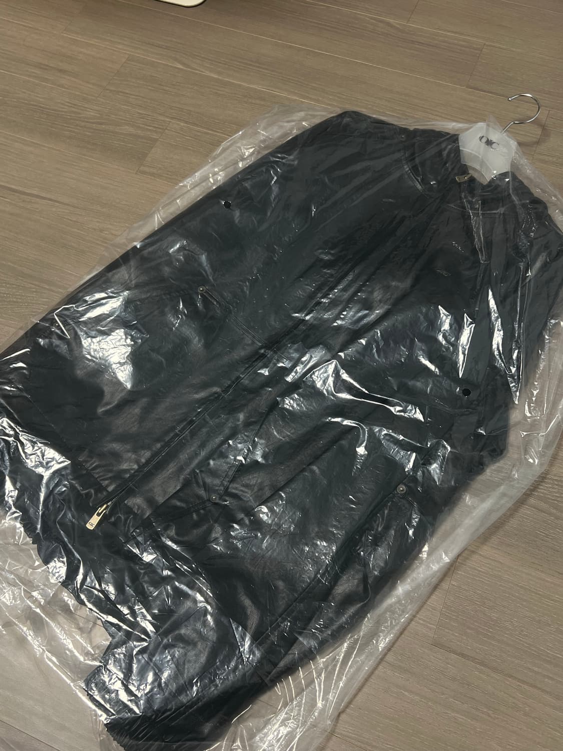 [새상품] oioi 블랙 레더 후드 집업 자켓 L사이즈 상품이미지6