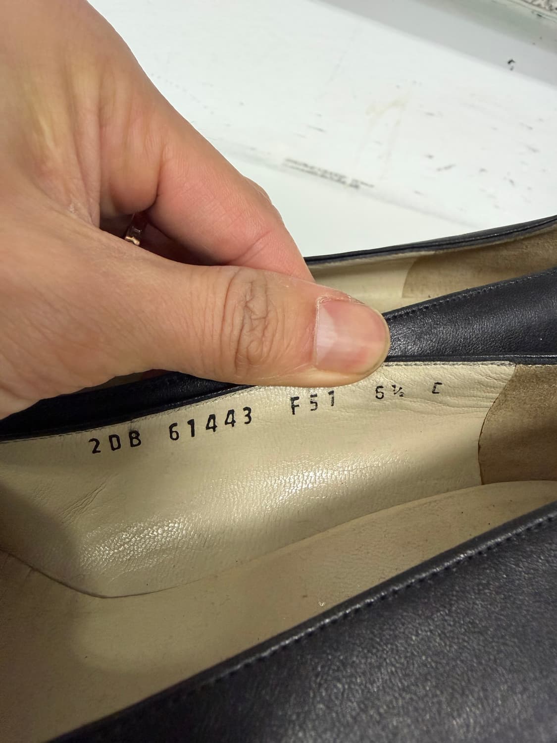 정품) 페라가모 여성 간치니 블랙 로퍼 구두 5.5 상품이미지8