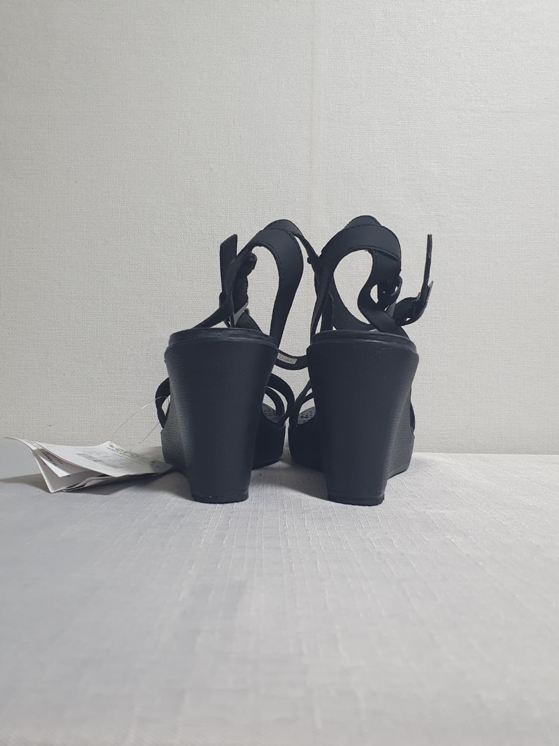 크록스 레이 웨지 샌들 블랙 240mm 상품이미지4