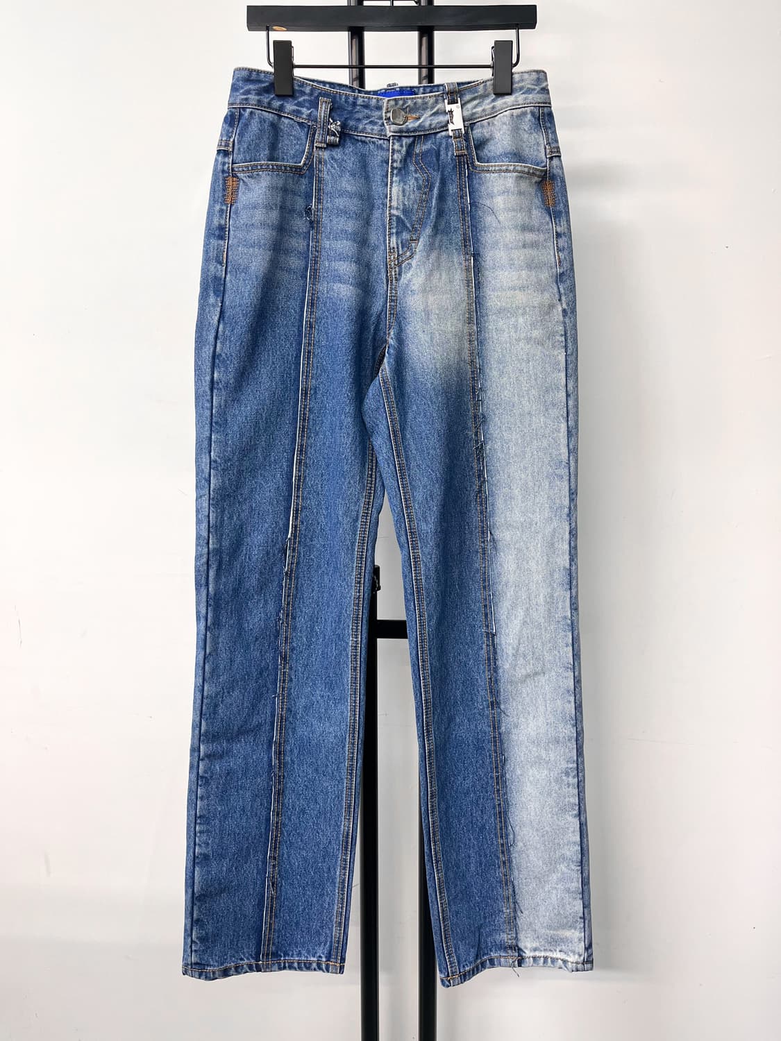 아더에러 20f/w 로아 진스 상품이미지1