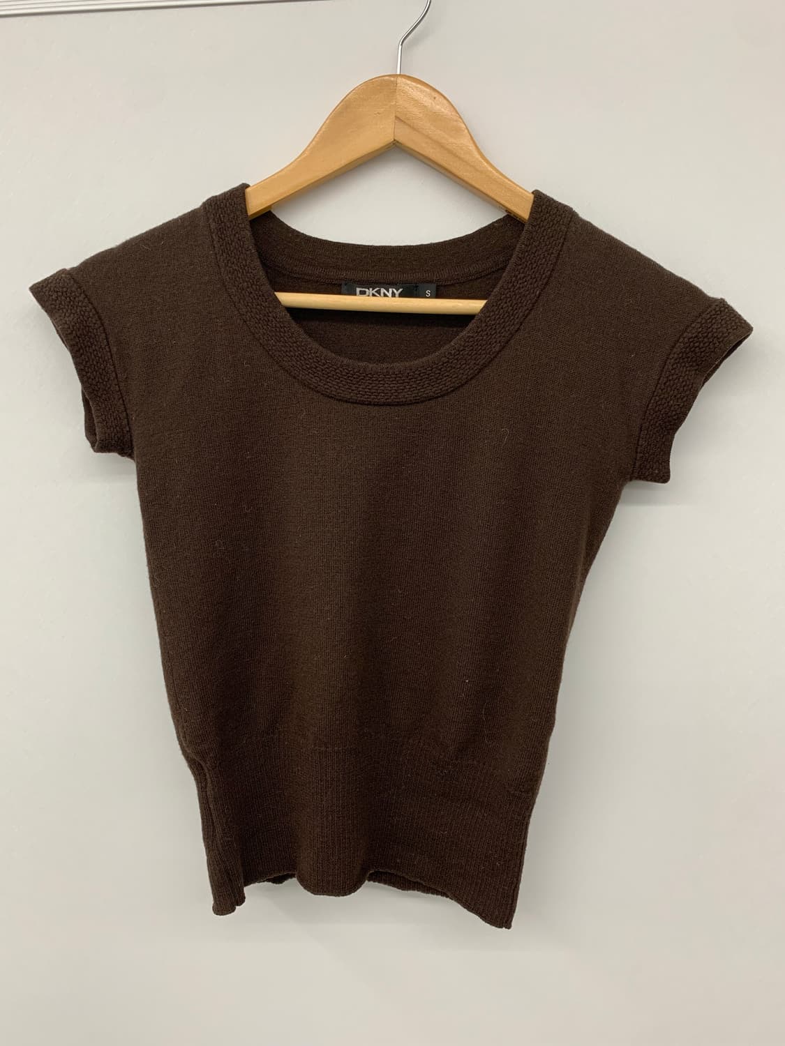 DKNY 울100 크롭 니트 상품이미지5