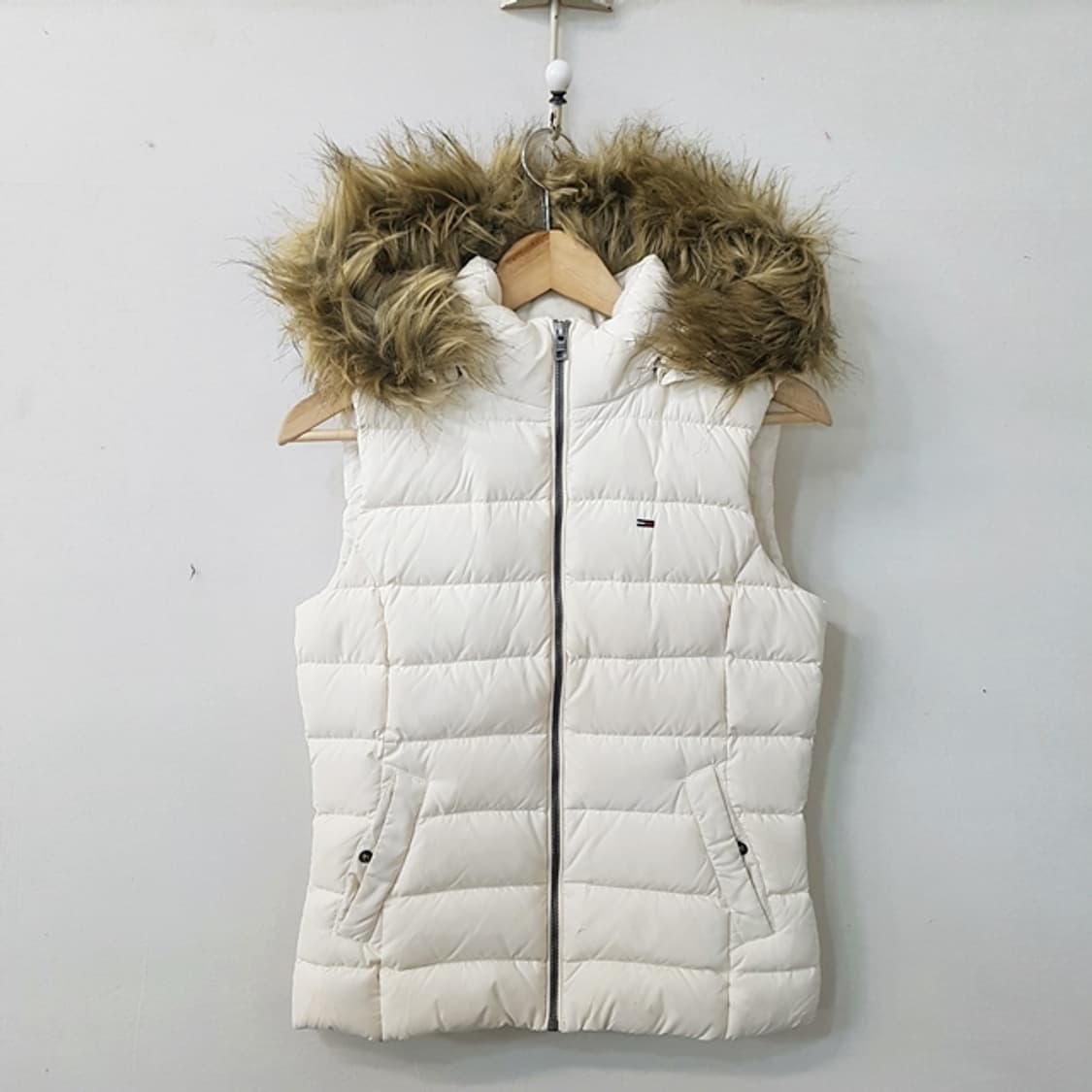 HILFIGER DENIM 다운 패딩 조끼 화이트 상품이미지1