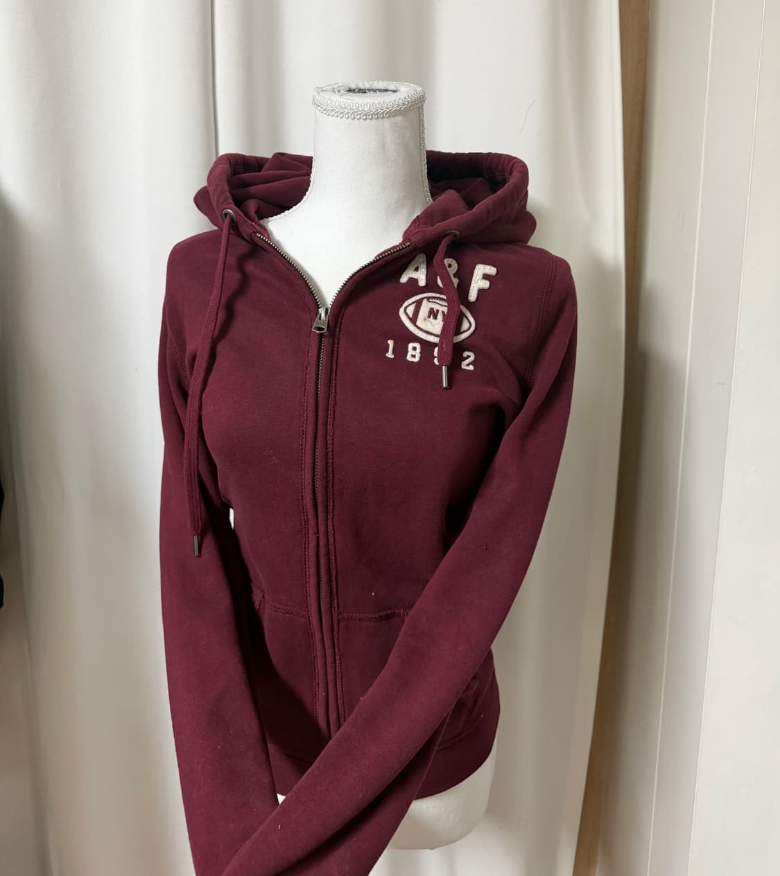 아베크롬비 와인버건디 딱붙 후드집업 상품이미지3