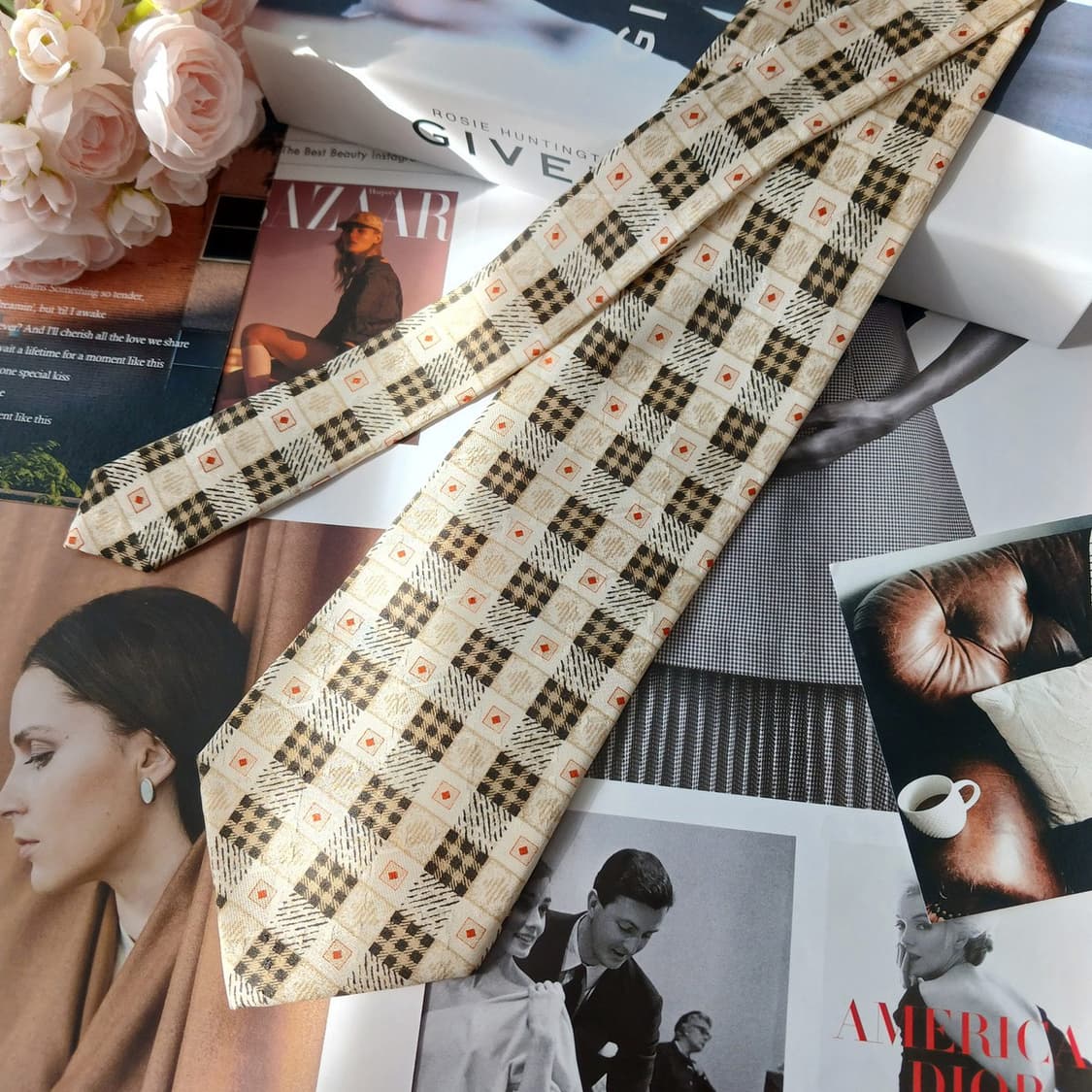 지방시 실크 아이보리 체크 패턴 넥타이 9.6cm A+등급 A18949
 상품이미지3