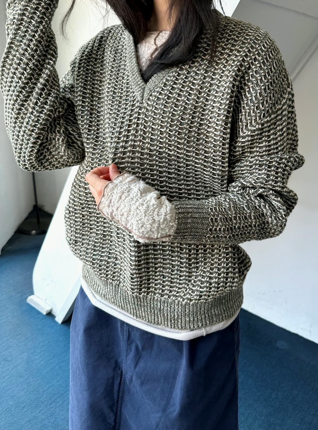 Loose gauge linen cotton v-neck knit 상품이미지8