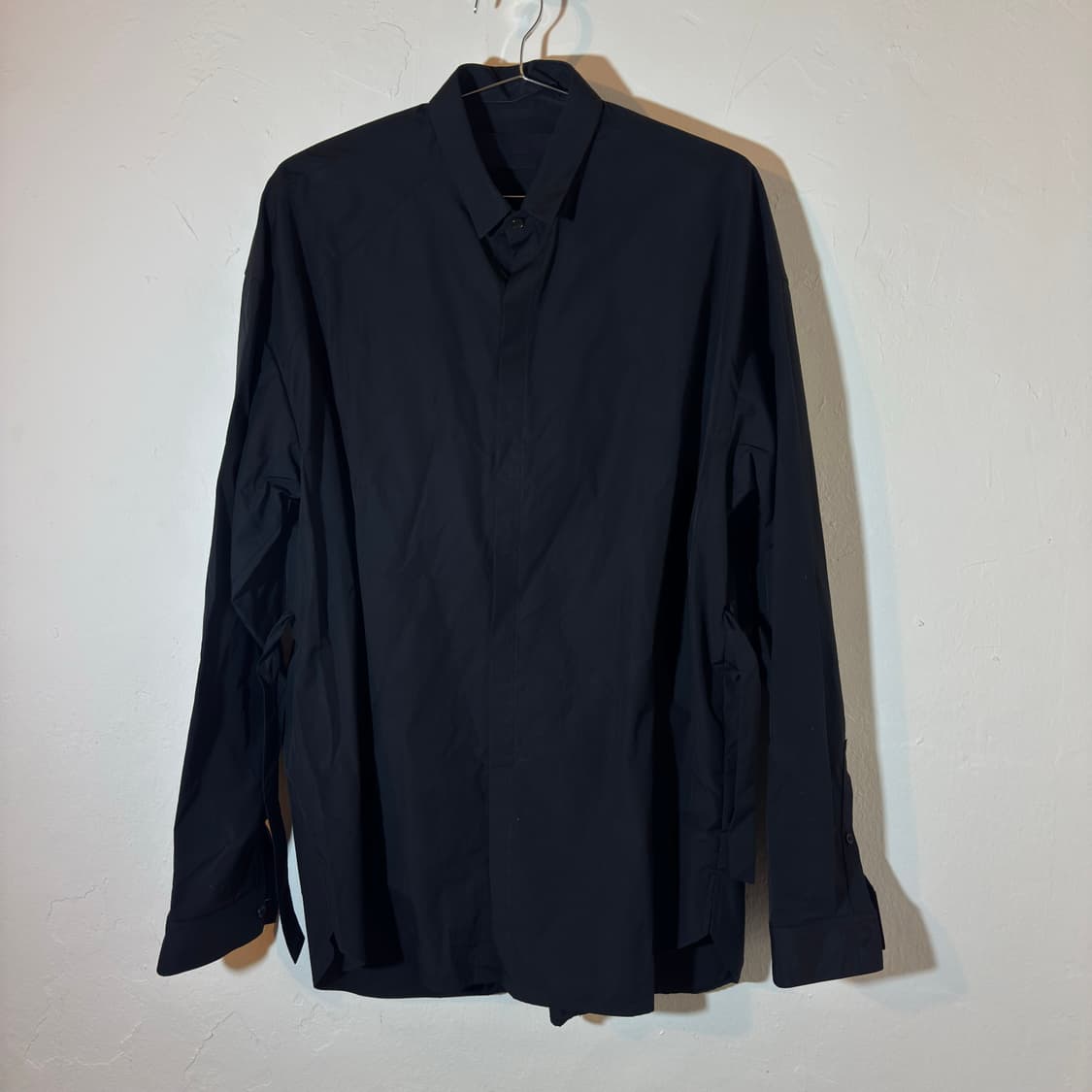 준지 블랙 디테일 셔츠 상품이미지1