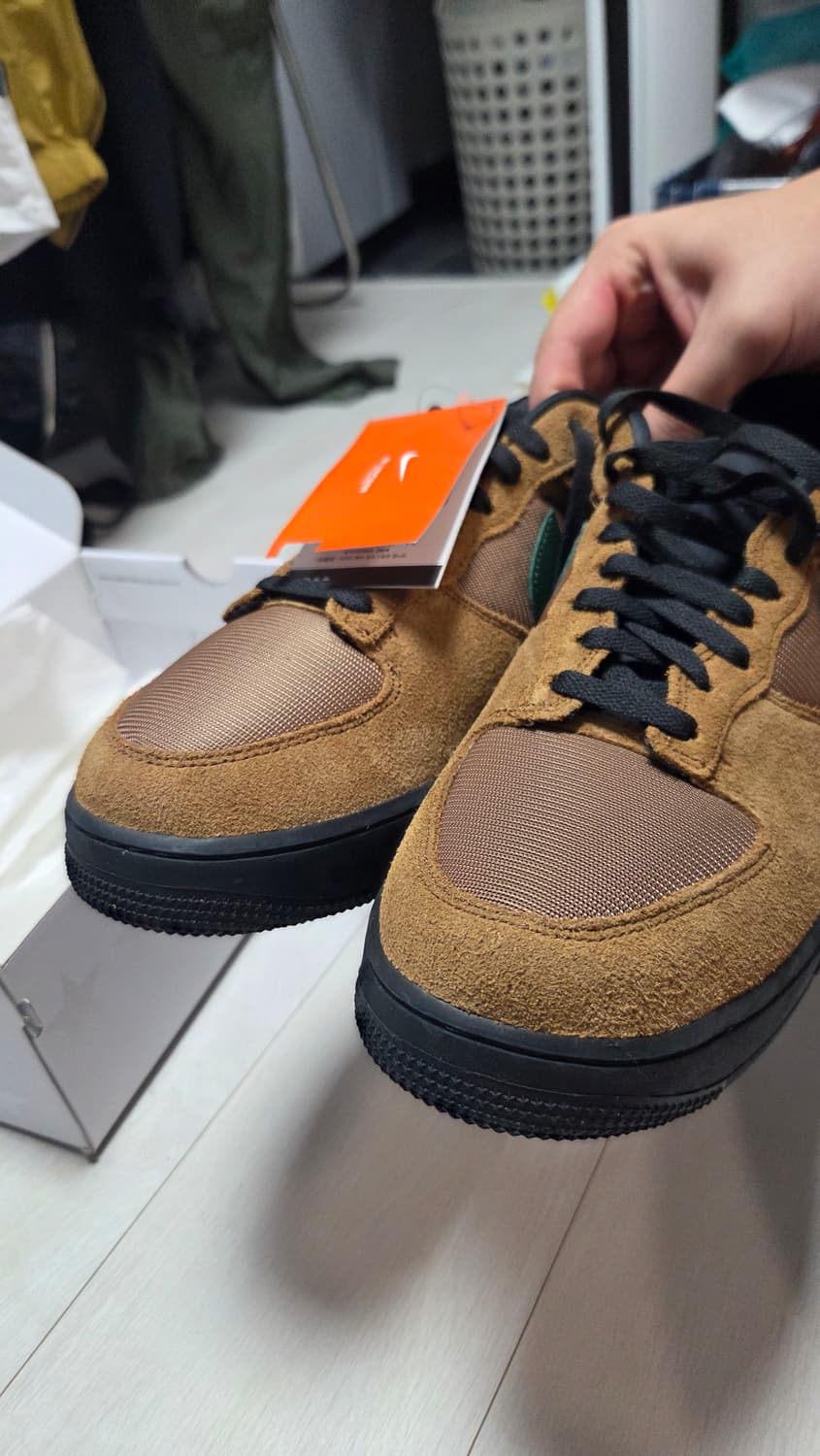 나이키 에어포스 1 로우 유니티 브리티시 탄 상품이미지6