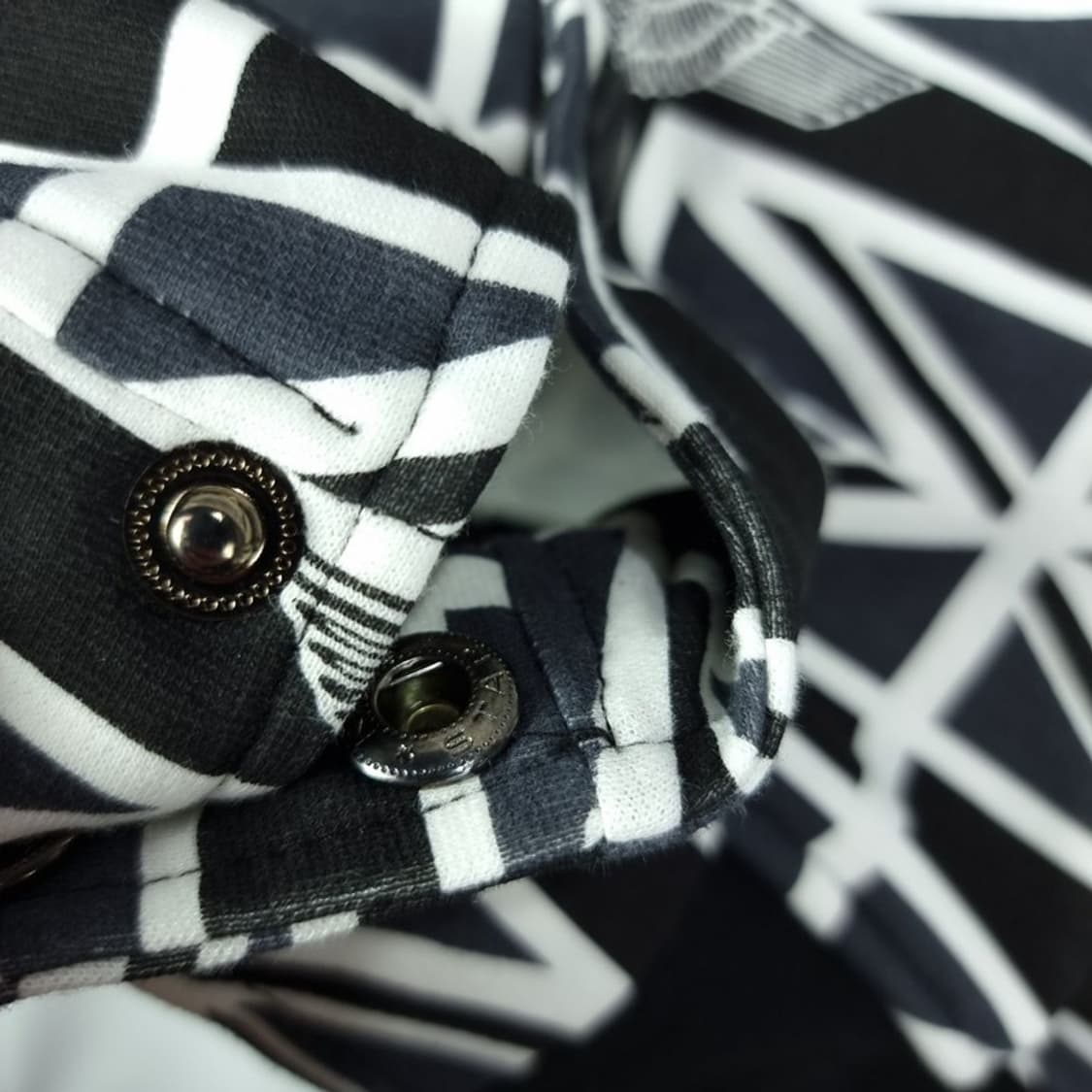 [보이런던] 빅로고 프린팅 기하학 패턴 베스트 조끼 M19310 상품이미지8