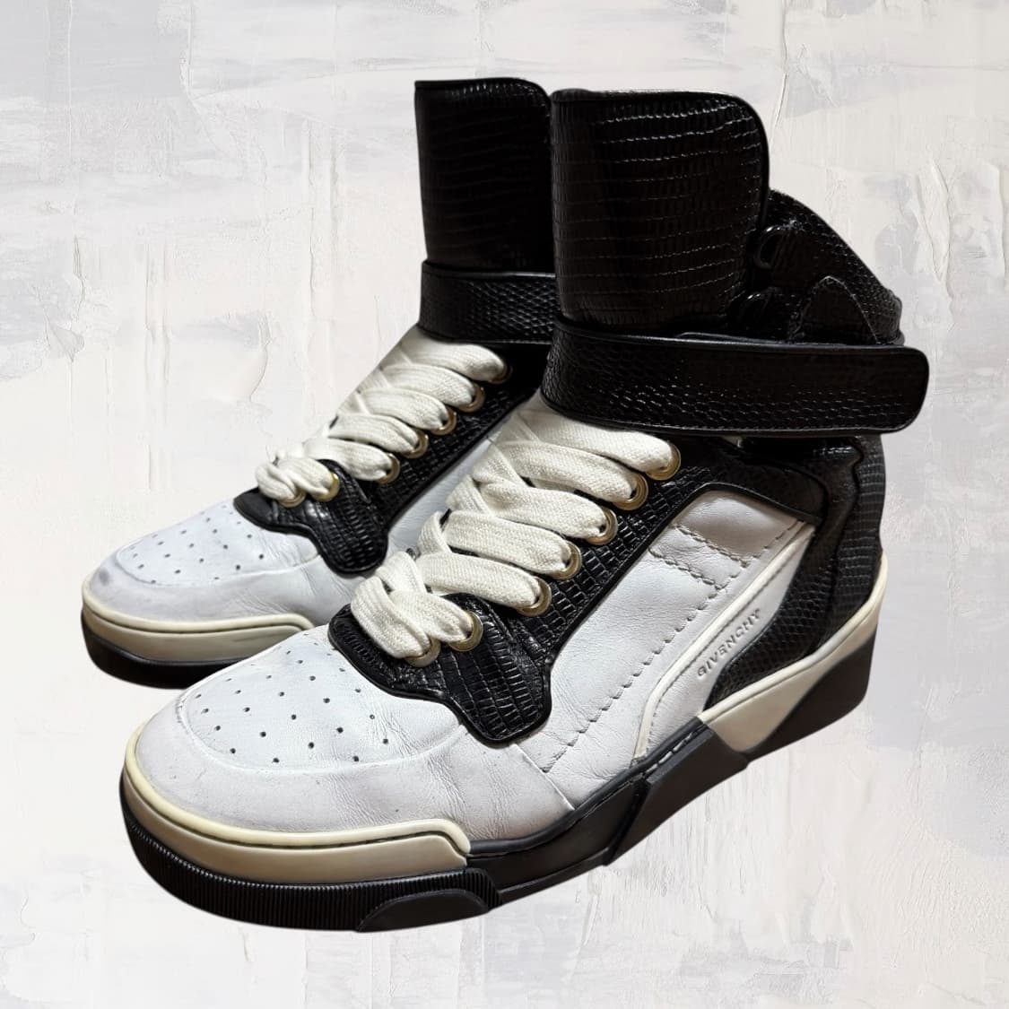 지방시 타이슨 스니커즈 40.5 상품이미지2