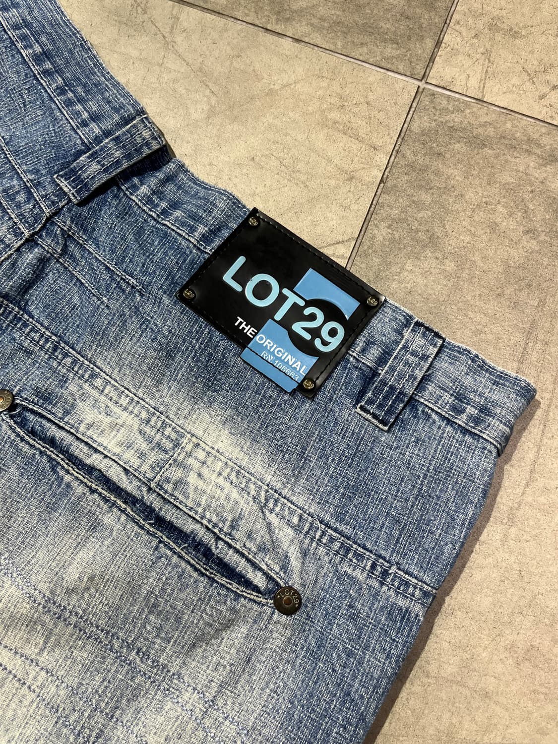Lot 29 올드스쿨 루니툰 연청 반바지 데님 팬츠 상품이미지10