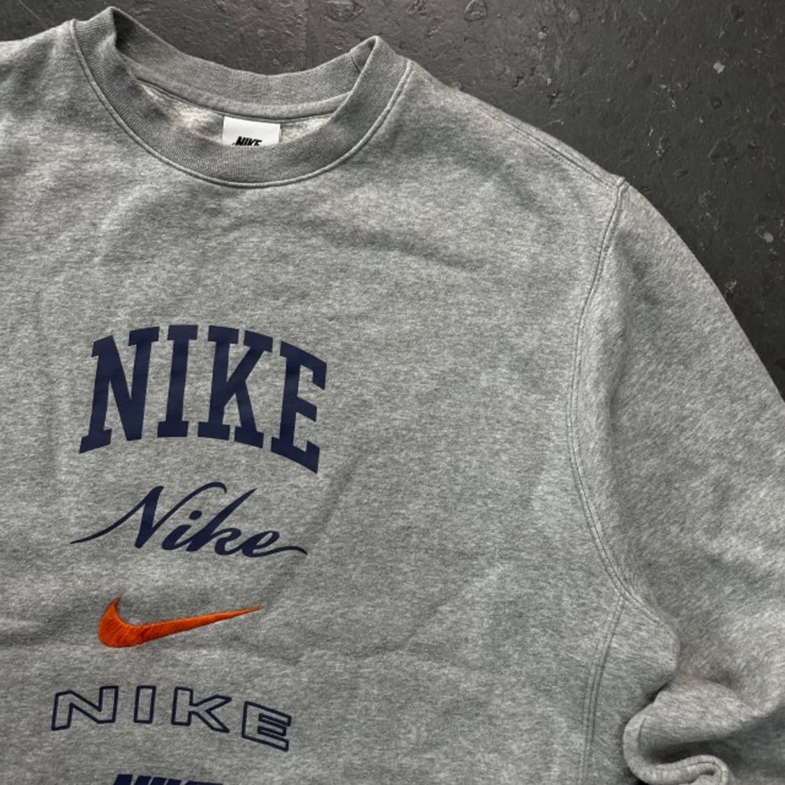 100 나이키 맨투맨 상품이미지2