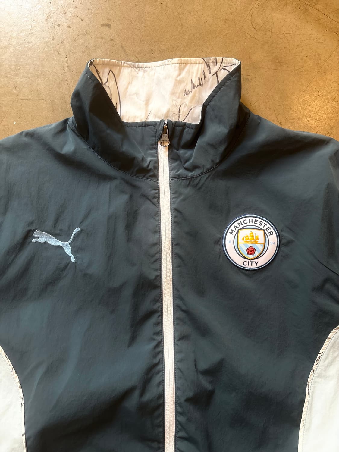 푸마 맨시티 리버시블 바람막이 상품이미지5