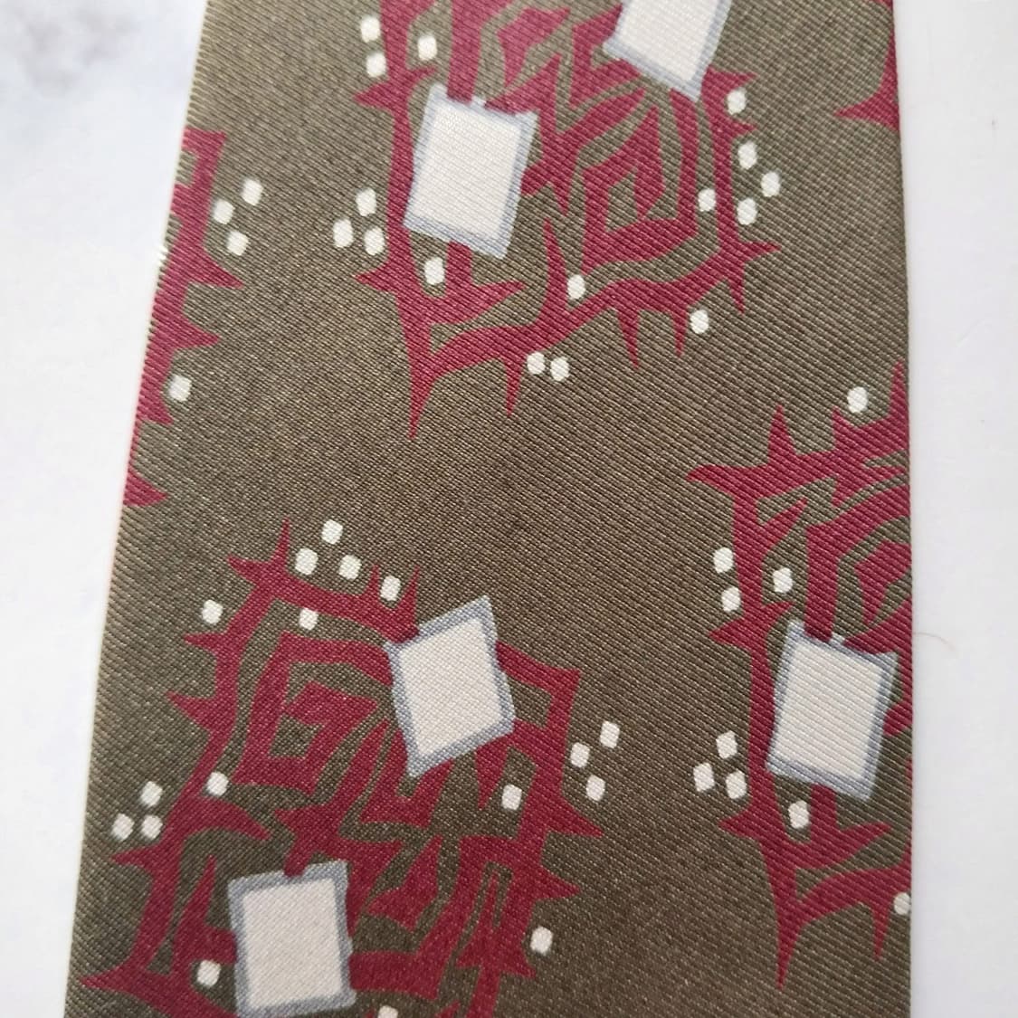 조르지오 아르마니 실크 카키 기하 패턴 넥타이 9cm A등급 K1833
 상품이미지10