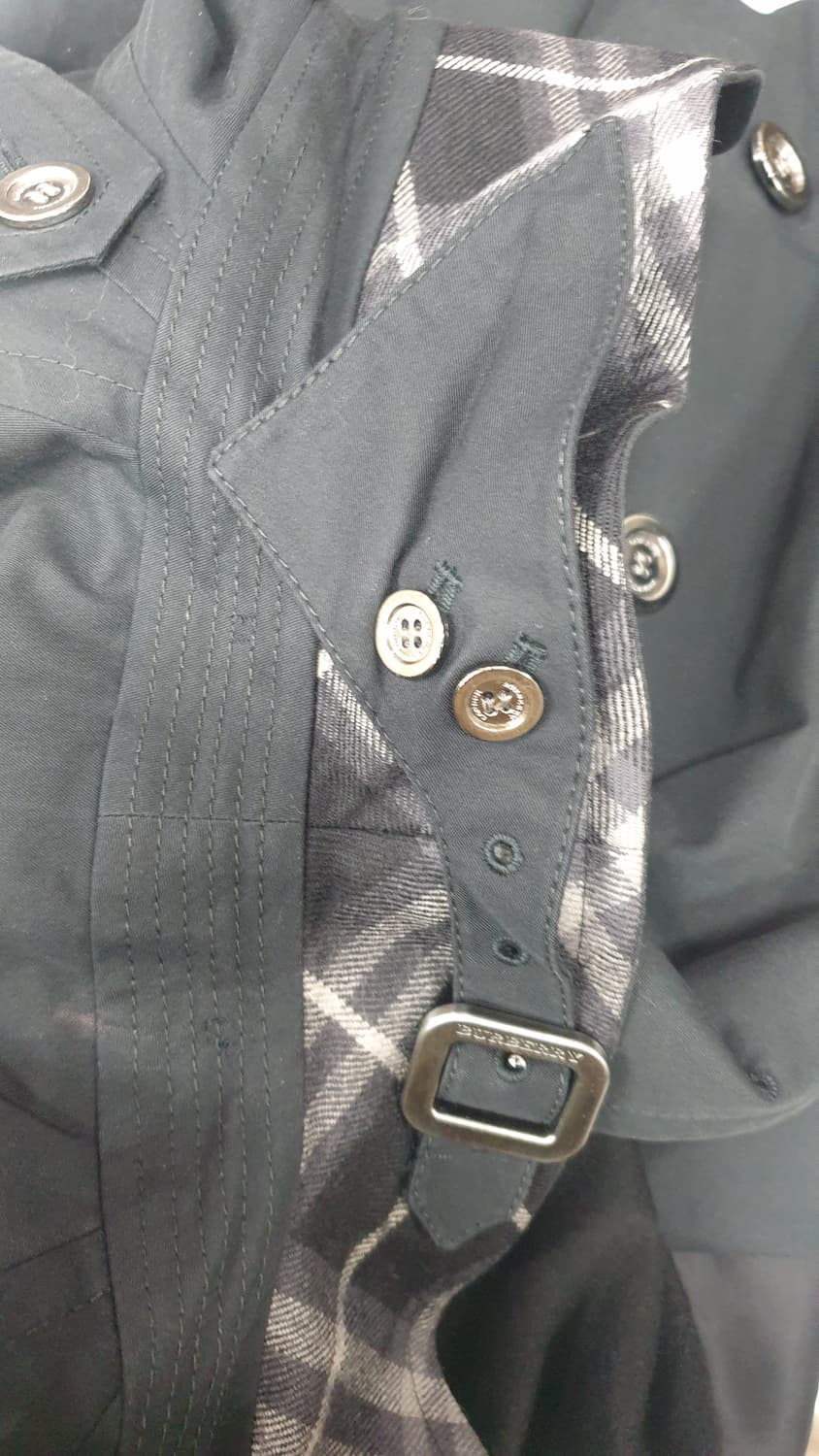 버버리 블랙 트렌치 코트52사이즈 상품이미지8