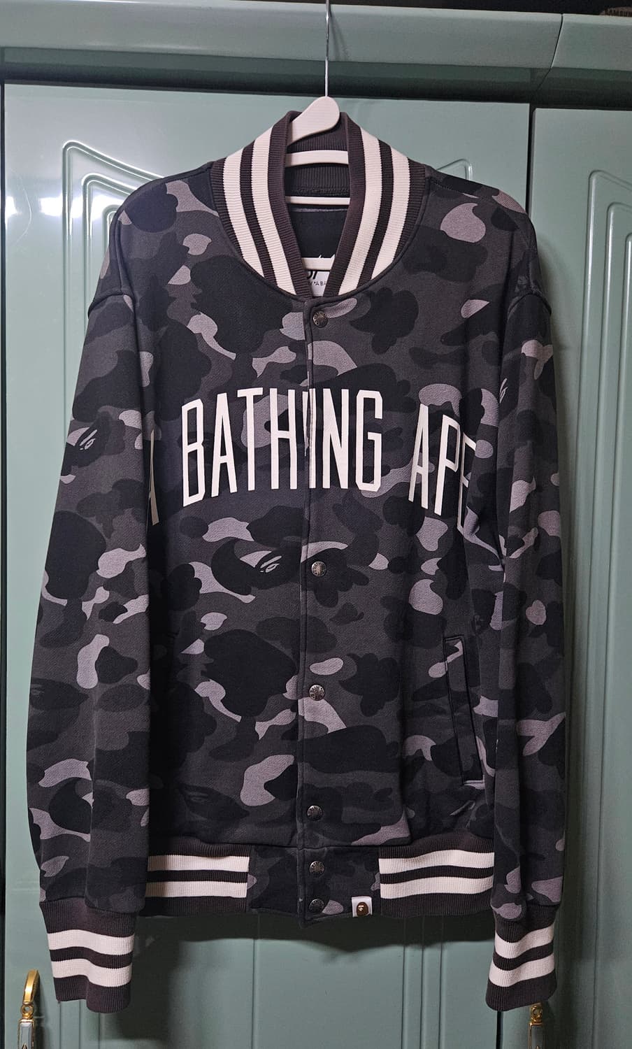 베이프 BAPE 흑계 카모 바시티 M 상품이미지1
