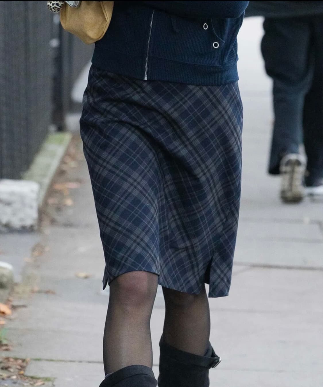 디망쉬 체크 미디 스커트 S 네이비 상품이미지1