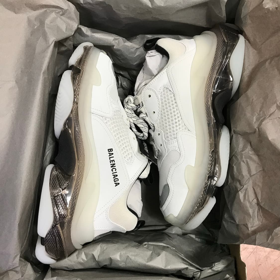 (새상품) 발렌시아가 화이트 클리어솔 트리플s 스니커즈 상품이미지1