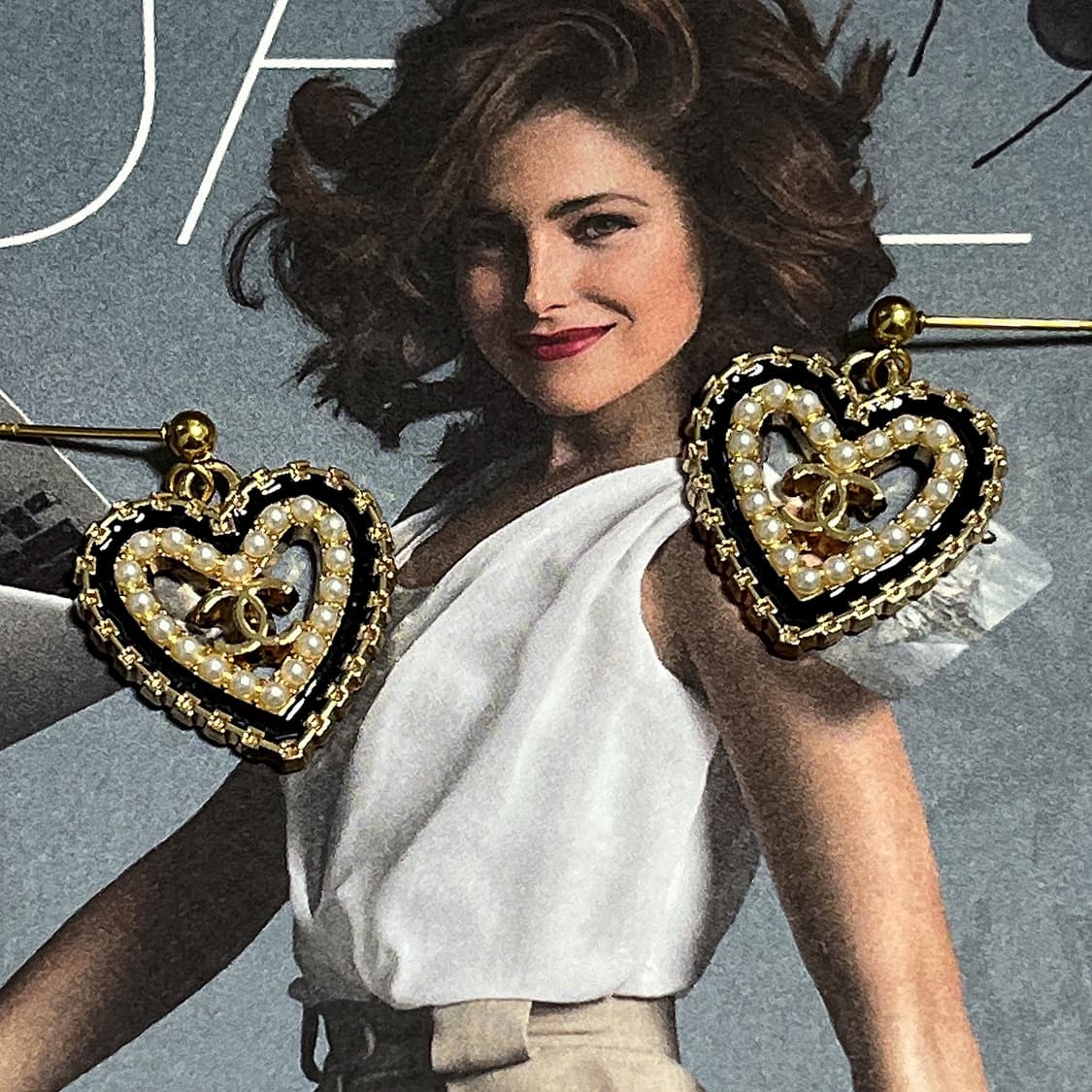 샤넬 듀얼라인 하트 진주 앤틱 업사이클링 골드 귀걸이 상품이미지1