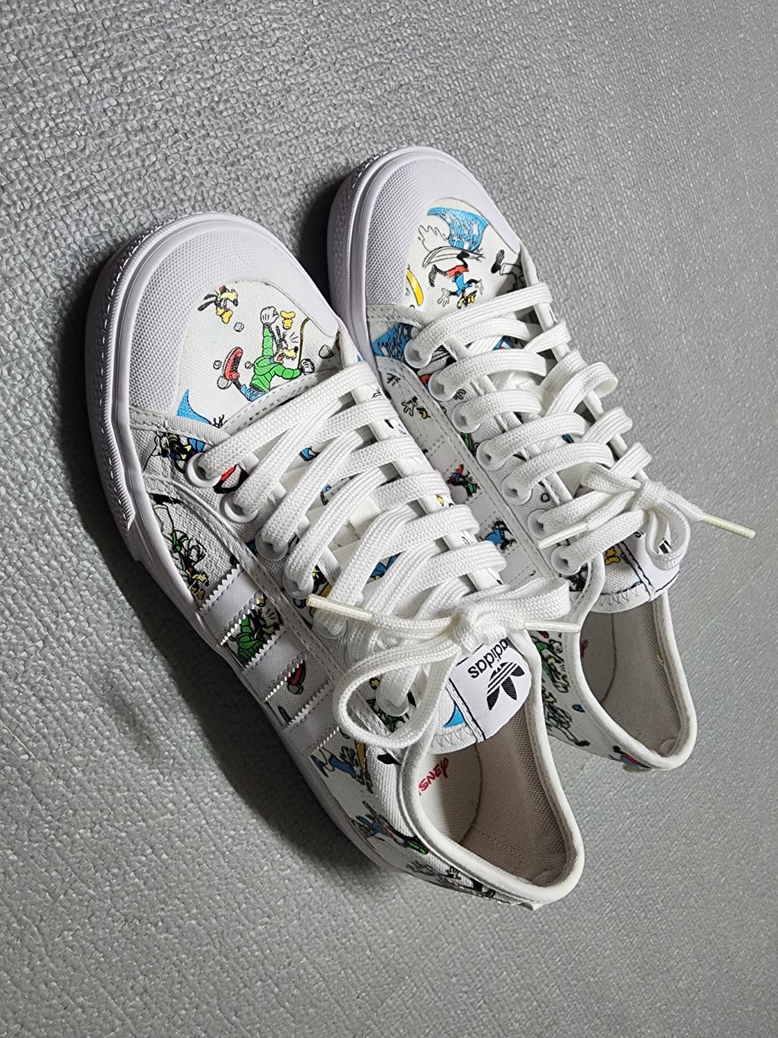 아디다스 니짜 디즈니 콜라보 스니커즈 화이트 상품이미지2