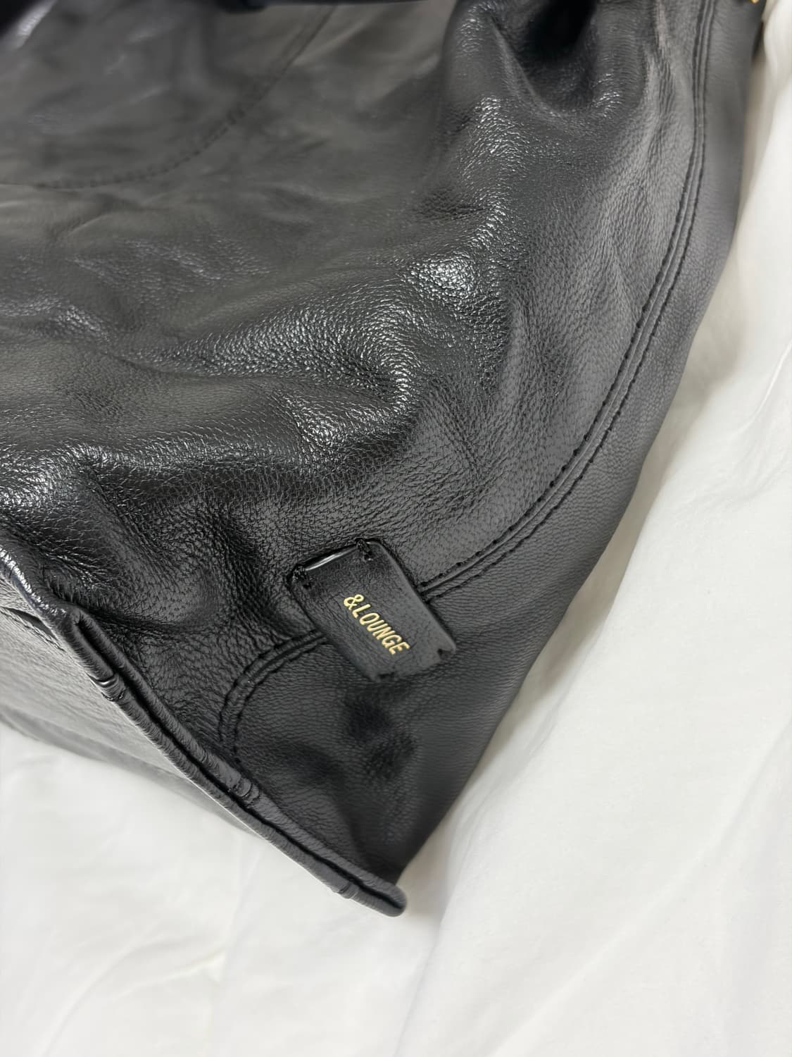 루즈앤라운지 크로스 숄더 토트백 블랙 상품이미지7