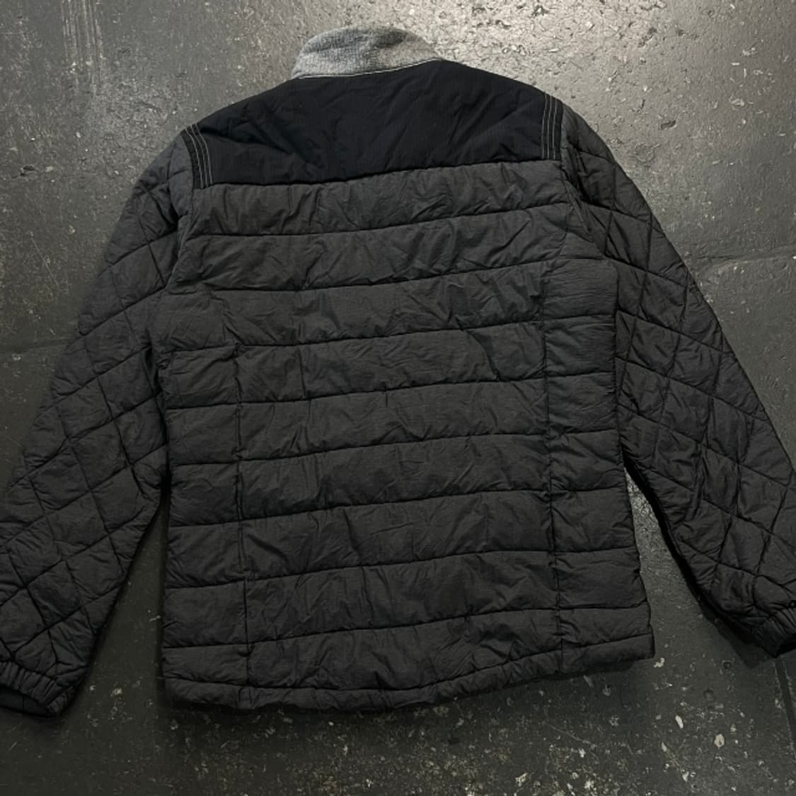 100 아이더 경량패딩  상품이미지5