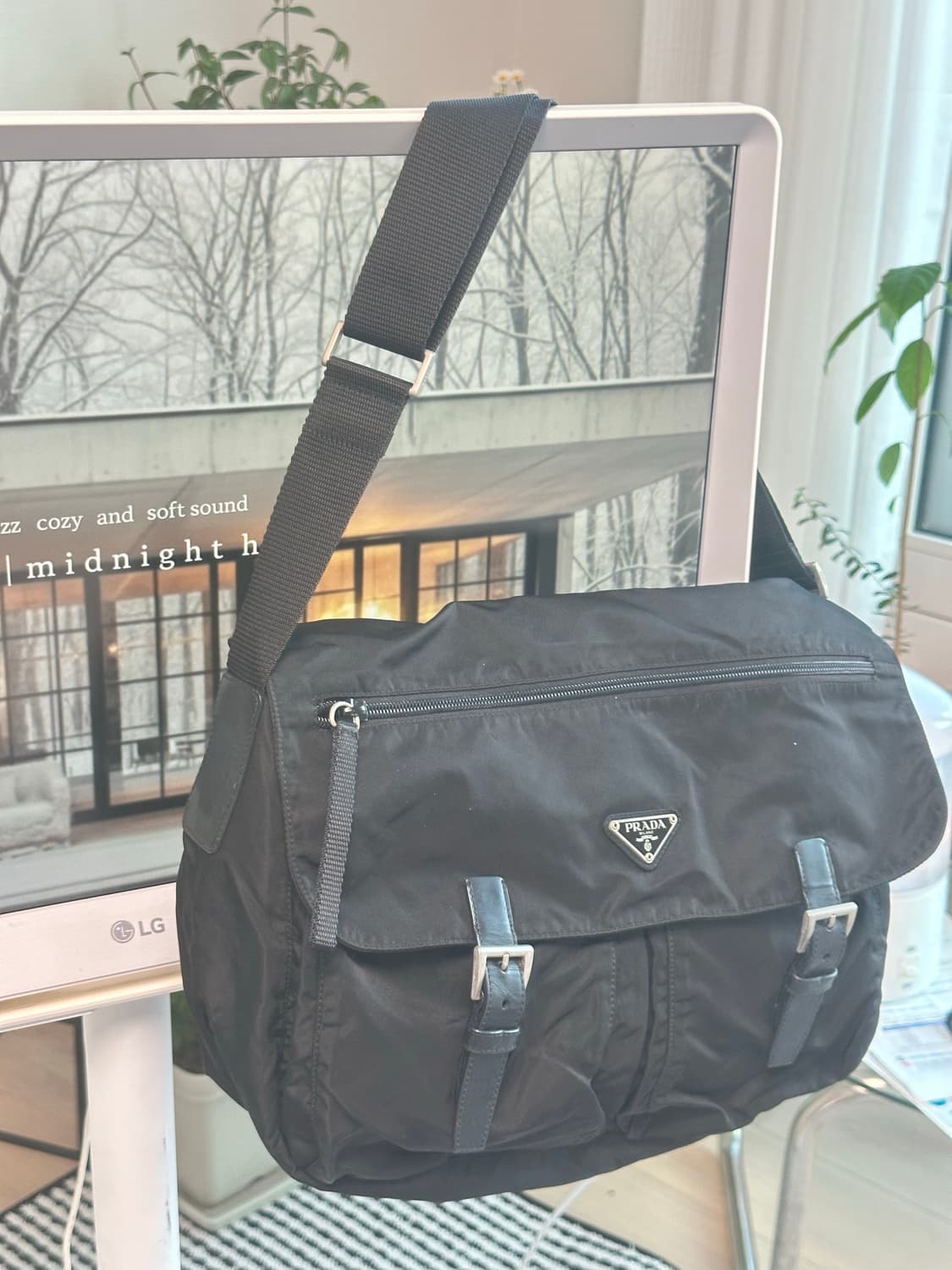 프라다 메신저백 나일론 포코노 테수토 숄더백 남녀공용 상품이미지1