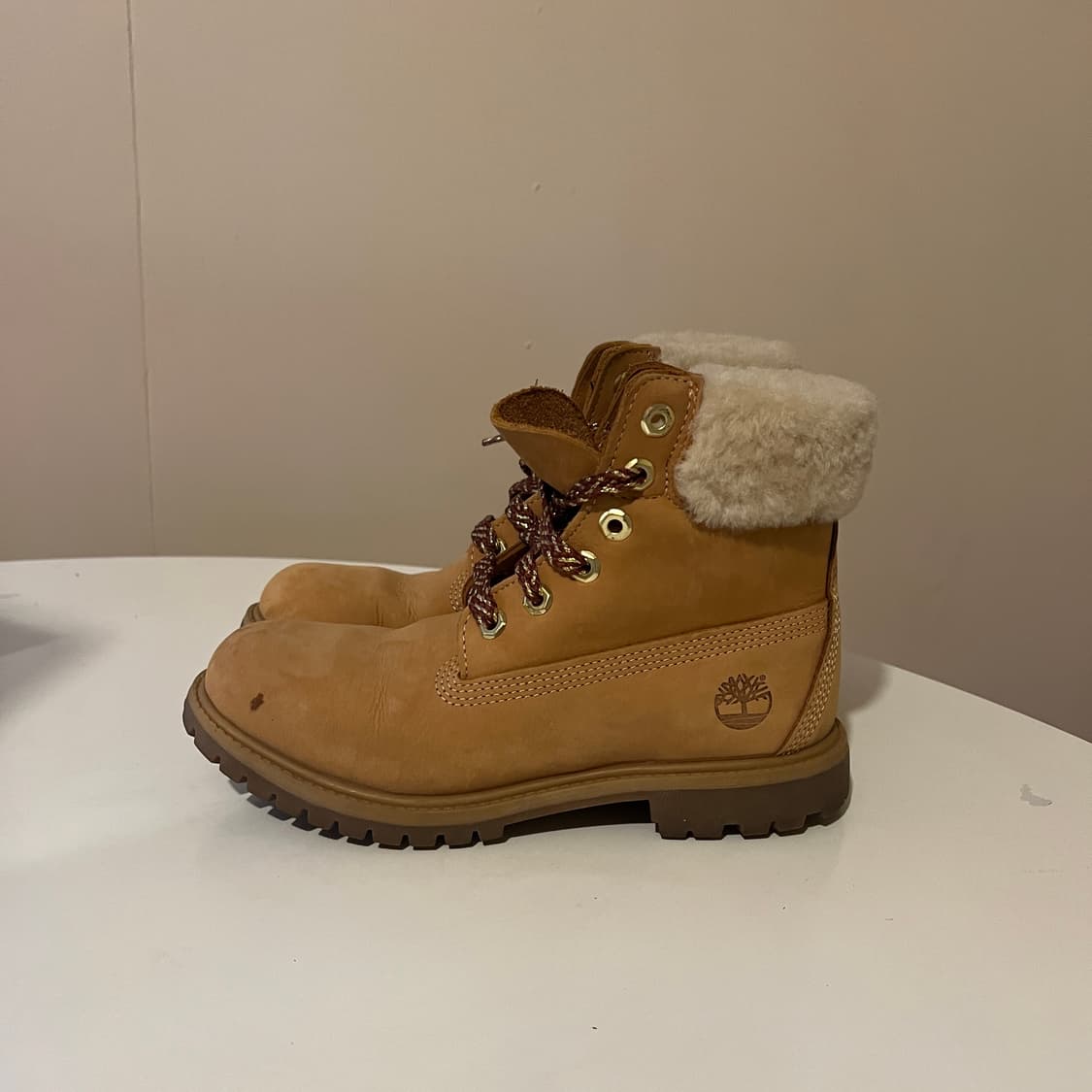 팀버랜드 6인치 프리미엄 퍼 부츠 상품이미지2