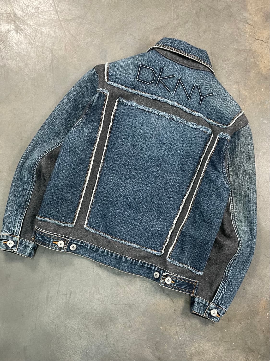 DKNY 울 라인 데님 트러커 자켓 상품이미지6