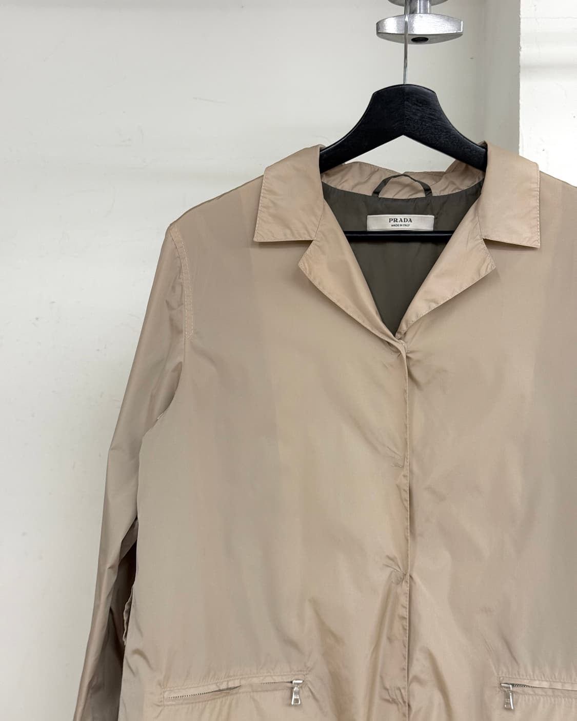 프라다 베이지 테크니컬 자켓 상품이미지3