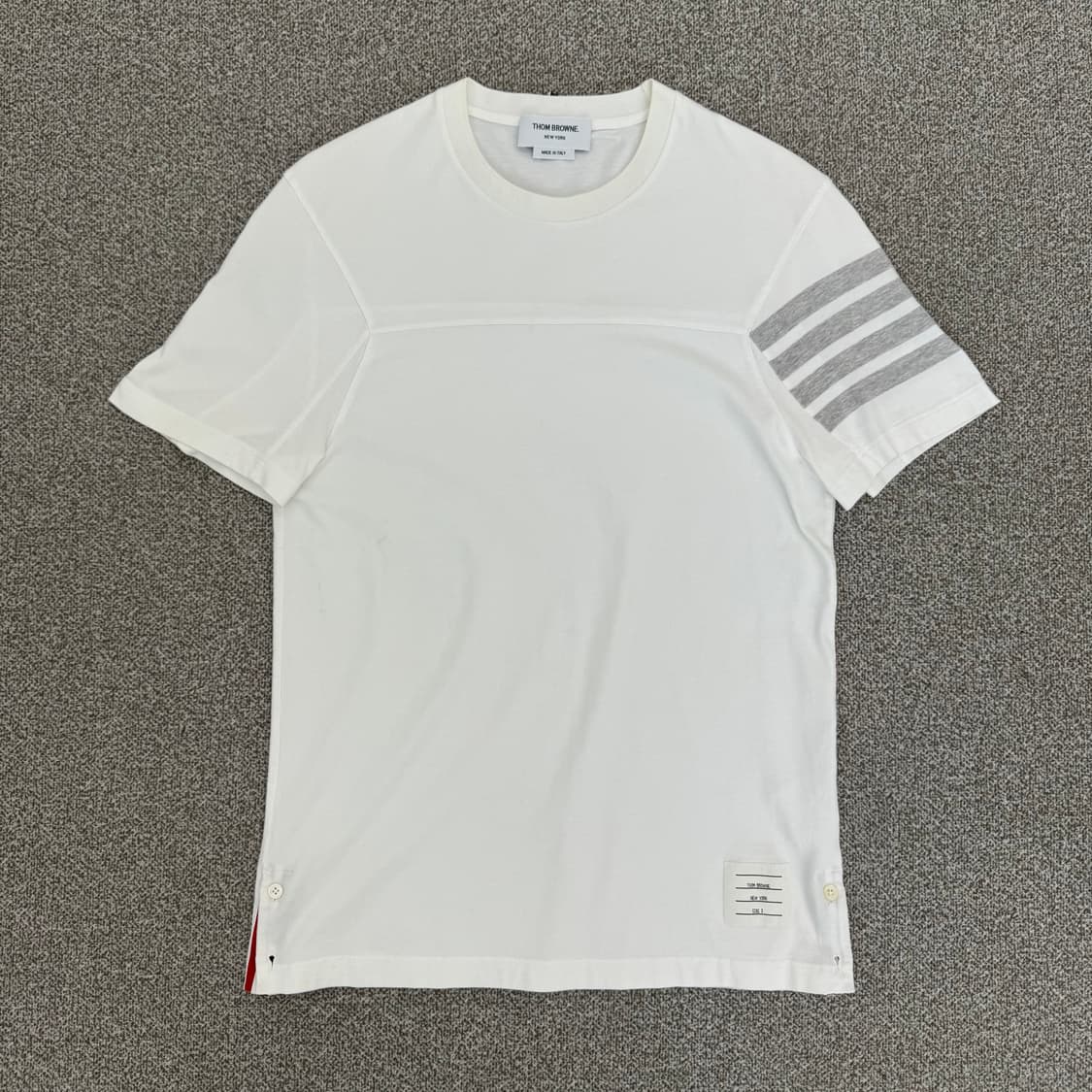 톰브라운 반팔  상품이미지2