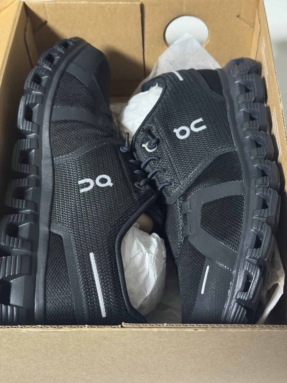 [새상품] 온러닝 클라우드6(250) 상품이미지1