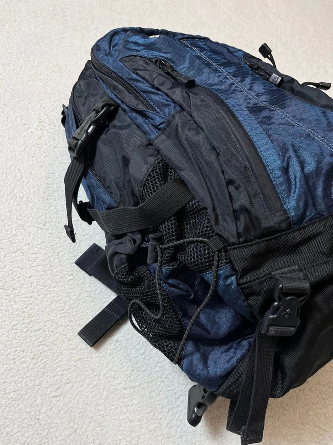 컬럼비아 레드우드 32L 고프코어 백팩 A1733 상품이미지4